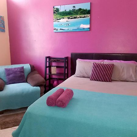 Wssm Surf House Bed and Breakfast Aguadilla Εξωτερικό φωτογραφία